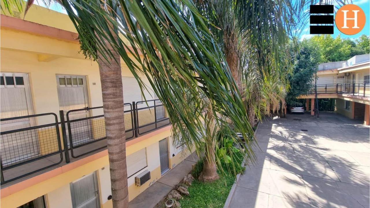 El Hotelito